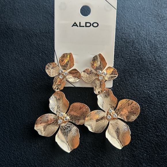 gold earrings from aldo. never worn! - Picture 2 of 2